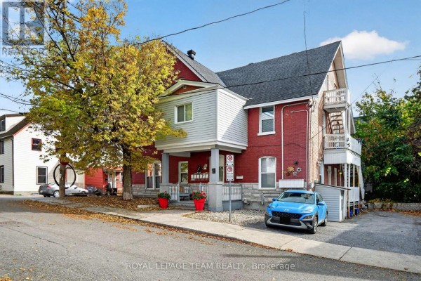 Kitchen - 7 - 4 Eccles Street, Ottawa, ON K1R6S2 Photo 2
