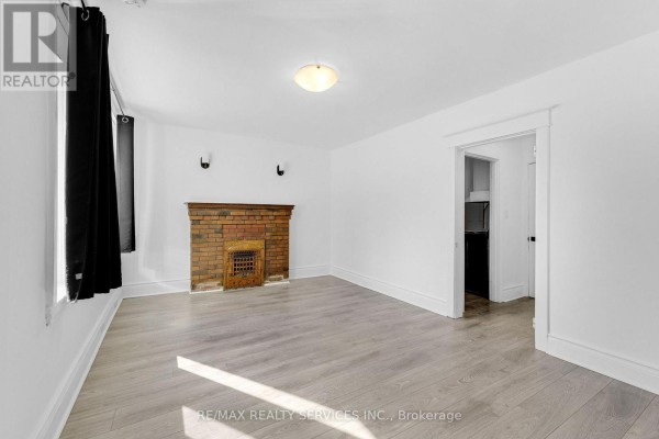 7 - 5 Fairholt Road N, Hamilton, ON L8M2S9 Photo 2