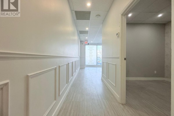 7 - 7181 Yonge Street, Markham, ON L3T0C7 Photo 4