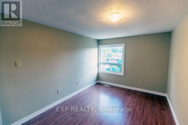7 - 7591 Scholfield Road, Niagara Falls, ON L2J1B2 Photo 4