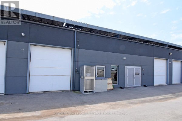 7 - 95 Hempstead Drive, Hamilton, ON, photo 2