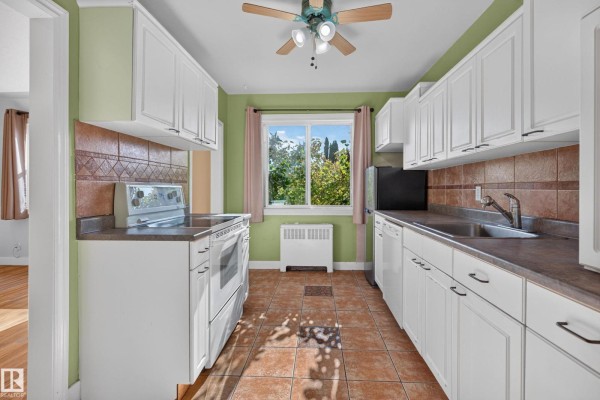 #7 11614 112 Av Nw, Edmonton, AB T5G0H7 Photo 5