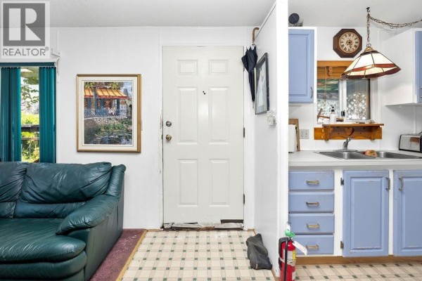 7 1413 Sunshine Coast Highway, Gibsons, BC V0N1V5 Photo 5