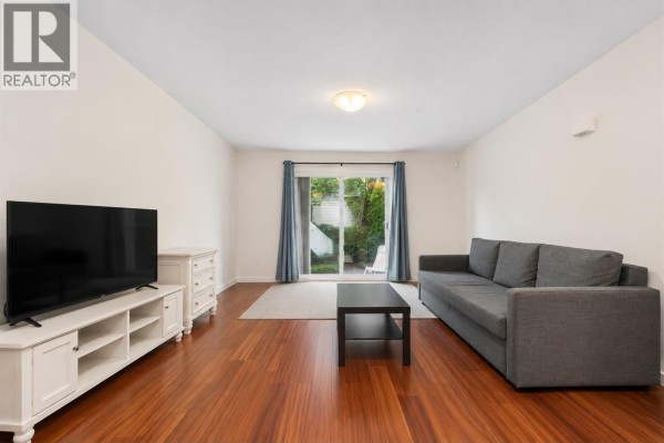 7 6498 Elgin Avenue, Burnaby, BC V5H3S6 Photo 4