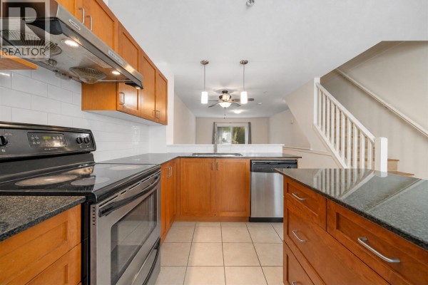 7 6498 Elgin Avenue, Burnaby, BC V5H3S6 Photo 5