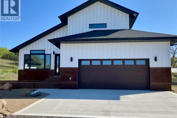 7 70 8th Avenue, Lumsden