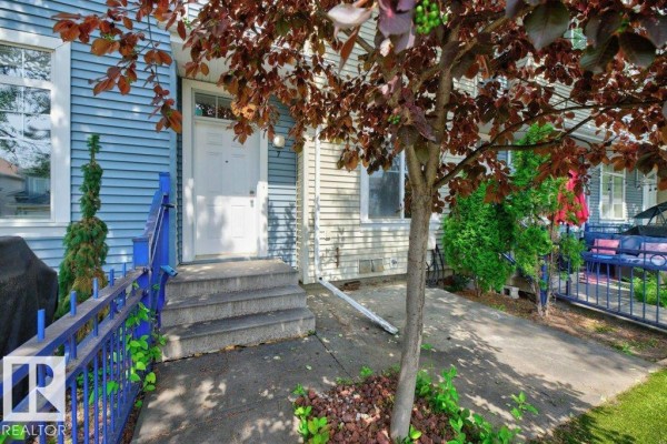 Primary Bedroom - #7 8304 11 Av Sw, Edmonton, AB T6X1J8 Photo 4