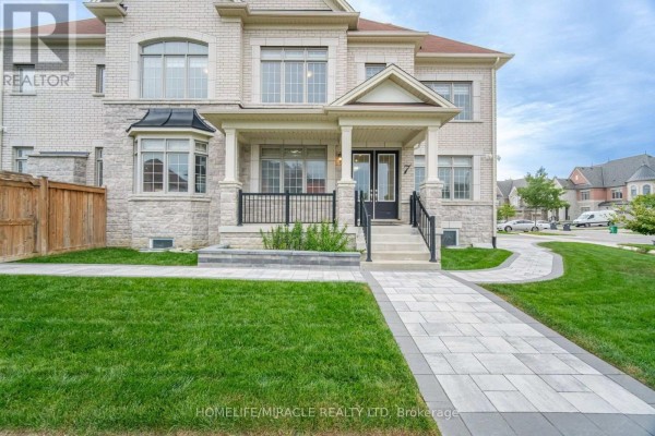 7 Anatolia Street, Brampton, ON L6P4L3 Photo 3