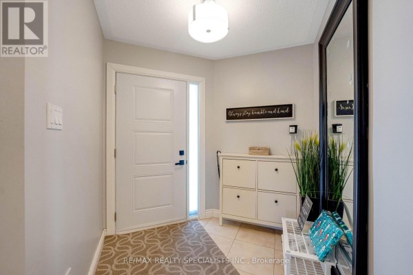 7 Banington Crescent, Brampton, ON, photo 3