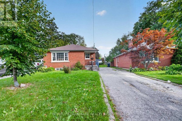 7 Baudina Crescent, Toronto, ON, photo 3
