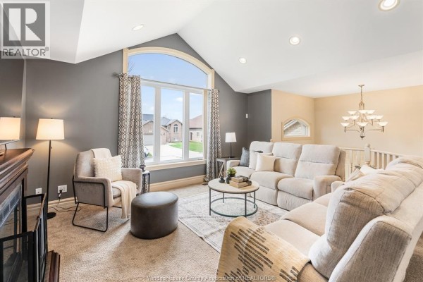 Recreation room - 7 Beniuk Court, Leamington, ON N8H5K9 Photo 4