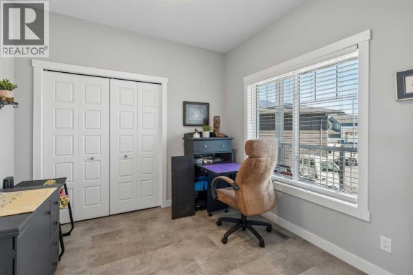 7 Bishop Circle, Carstairs, AB, photo 3