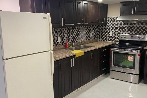 Basement Room - 7 Blackstone River Drive, Brampton, ON, photo 2