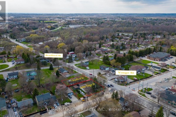 7 Bradford Street, East Gwillimbury, ON L9N1L6 Photo 4
