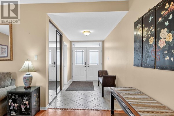 Living room - 7 Branchwood Street, Ottawa, ON K2G6X9 Photo 4
