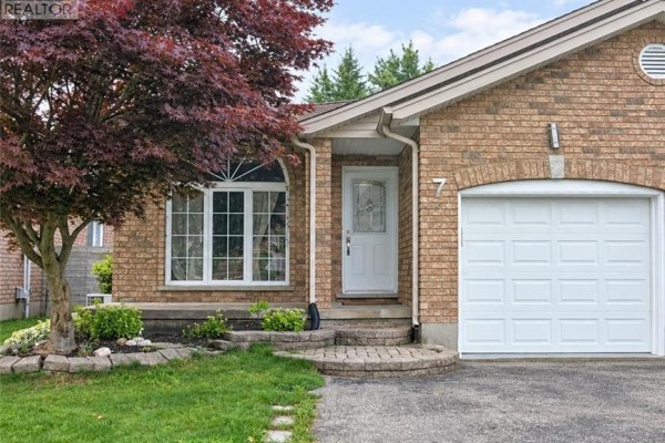 7 Briarfield Street, Kitchener, ON, photo 2