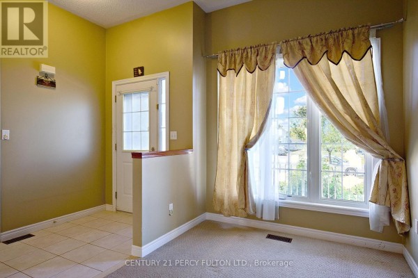 Bedroom - 7 Bridlewood Boulevard, Whitby, ON L1R3C7 Photo 5