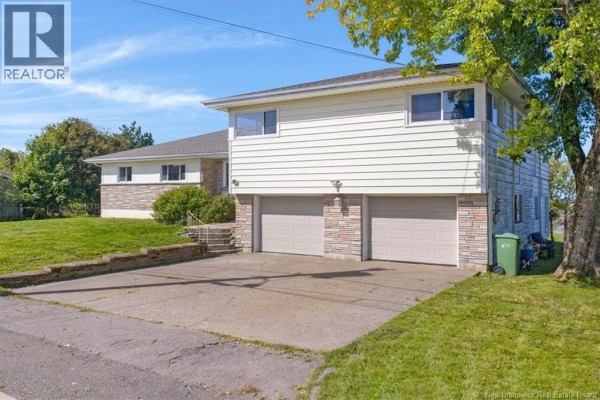 7 Buena Vista Avenue, Saint John, NB, photo 2