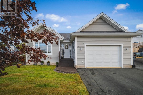 7 Callaghan Place, Paradise