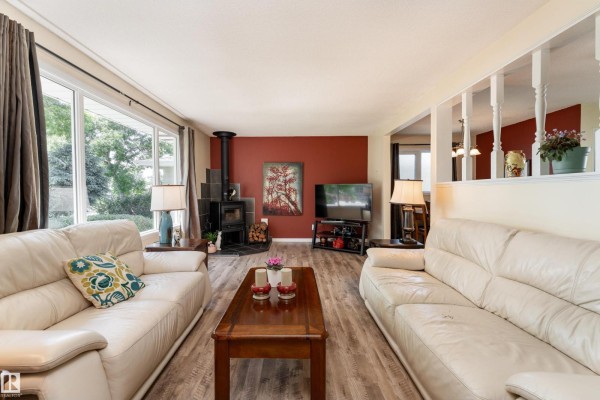 7 Camelot Cr, Leduc, AB, photo 3