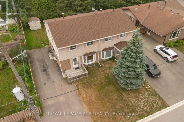 7 Cardwell Street, Orangeville, ON, photo 2