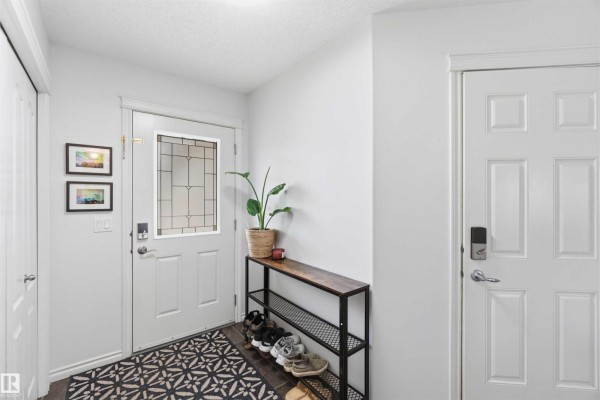 Dining room - 7 Catalina Co, Fort Saskatchewan, AB T8L0E9 Photo 2