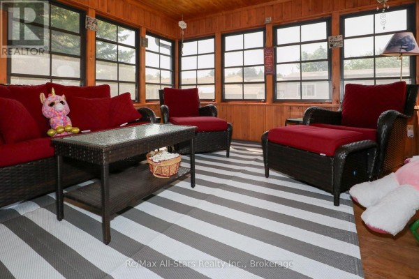 7 Cedar Street, Kawartha Lakes, ON, photo 3