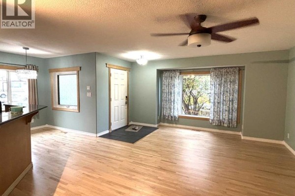 Kitchen - 7 Chaisson Crossing, Whitecourt, AB T7S1B8 Photo 3