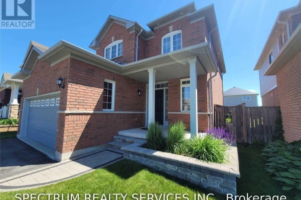 7 Charlemagne Avenue, Barrie, ON, photo 2