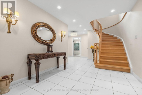 Kitchen - 7 Chipstead Road, Toronto, ON M3B3E5 Photo 5