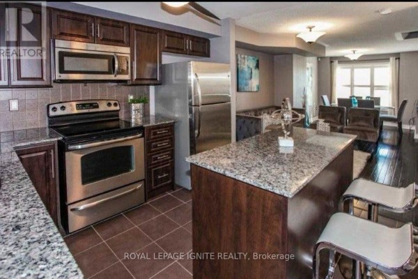 Living room - 7 Cooperage Lane, Ajax, ON L1S0E8 Photo 2