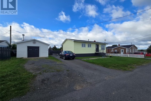 Primary Bedroom - 7 Coopers Avenue, Grand Falls Windsor, NL A2B1G8 Photo 3