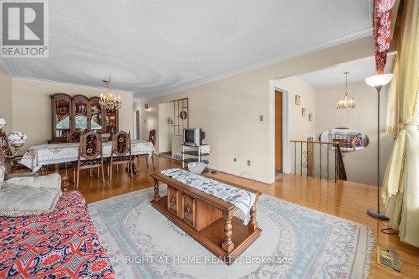 Bedroom - 7 Daystrom Drive, Toronto, ON M9M2A8 Photo 5