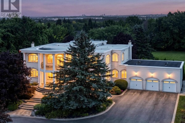 7 Deer Run Court, Richmond Hill