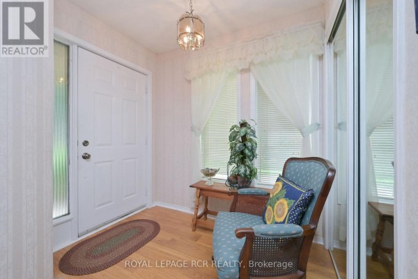 Kitchen - 7 Dell Arbor Crescent, New Tecumseth, ON L9R1R3 Photo 3