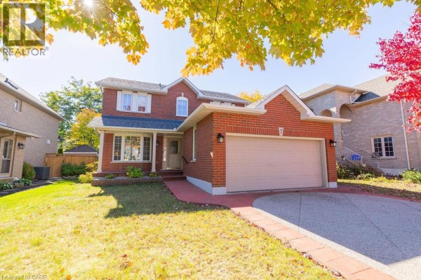 Family room - 7 Falconridge Drive, Hamilton, ON L9B2P2 Photo 3