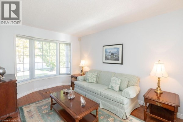 2pc Bathroom - 7 Falconridge Drive, Hamilton, ON L9B2P2 Photo 5