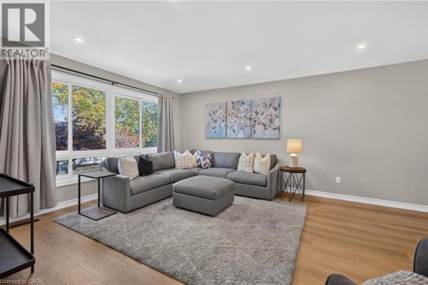 Family room - 7 Fern Avenue, Waterdown, ON L0R2H6 Photo 5