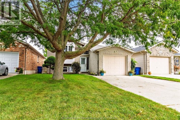 Family room - 7 Frobisher Court, Chatham, ON N7L5P9 Photo 2