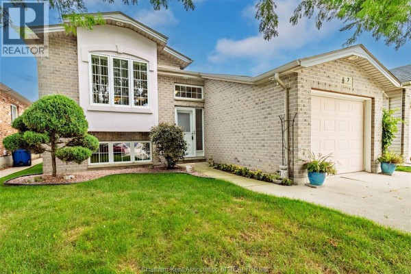 3pc Bathroom - 7 Frobisher Court, Chatham, ON N7L5P9 Photo 4