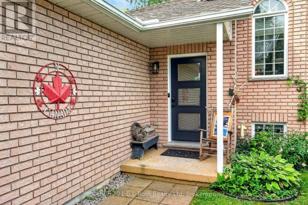 7 Georgias Walk, Tay, ON, photo 3
