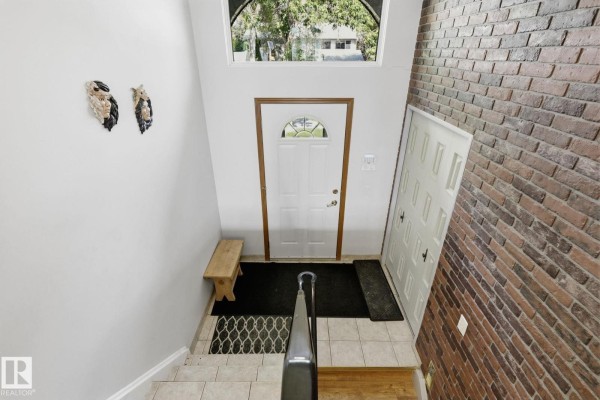 7 Graham Av, St  Albert, AB, photo 3