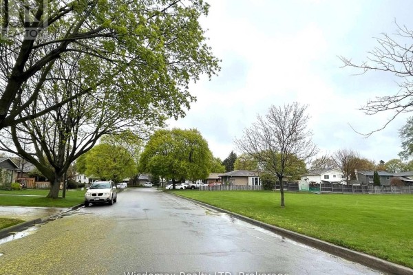 7 Greenmeadow Court, St  Catharines, ON, photo 3