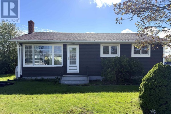 Living room - 7 Harold Street, Port Hawkesbury, NS B9A2Z8 Photo 2