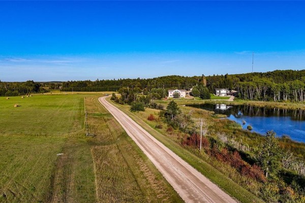7 Holmstrom Road, Onanole, MB R0J1N0 Photo 5