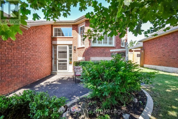 7 Hunter Court, Springwater, ON, photo 3