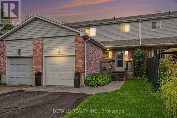 7 Isabella Street, Perth, ON, photo 2