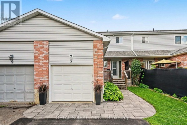 7 Isabella Street, Perth, ON, photo 3