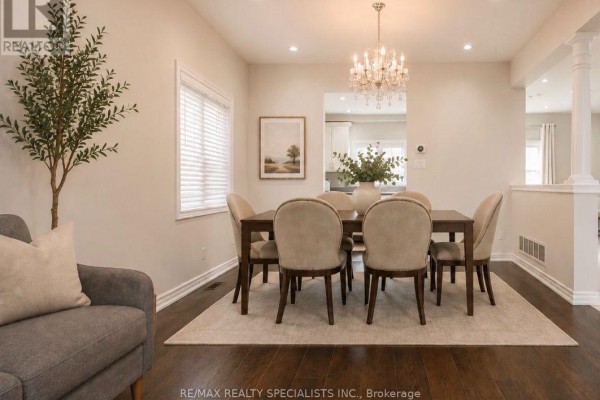 7 Kingspoint Circle, Hamilton, ON, photo 3