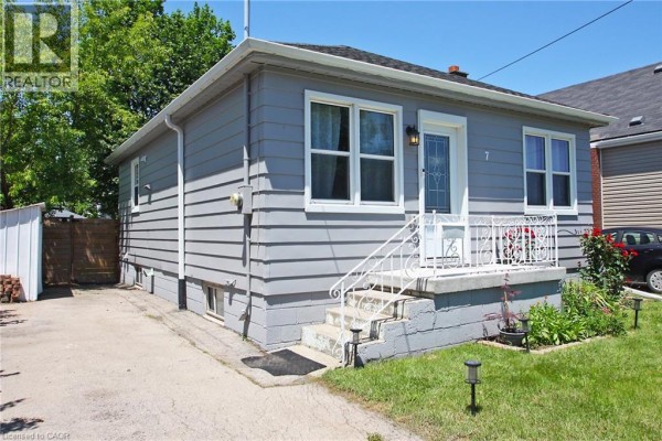 7 Lampton Place, Hamilton, ON, photo 3